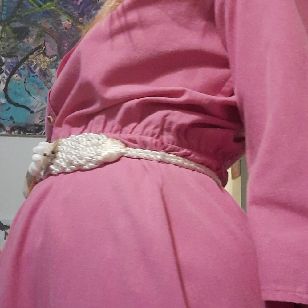 1980's rope belt w/ Mother of Pearl & shells - Picture 5 of 11